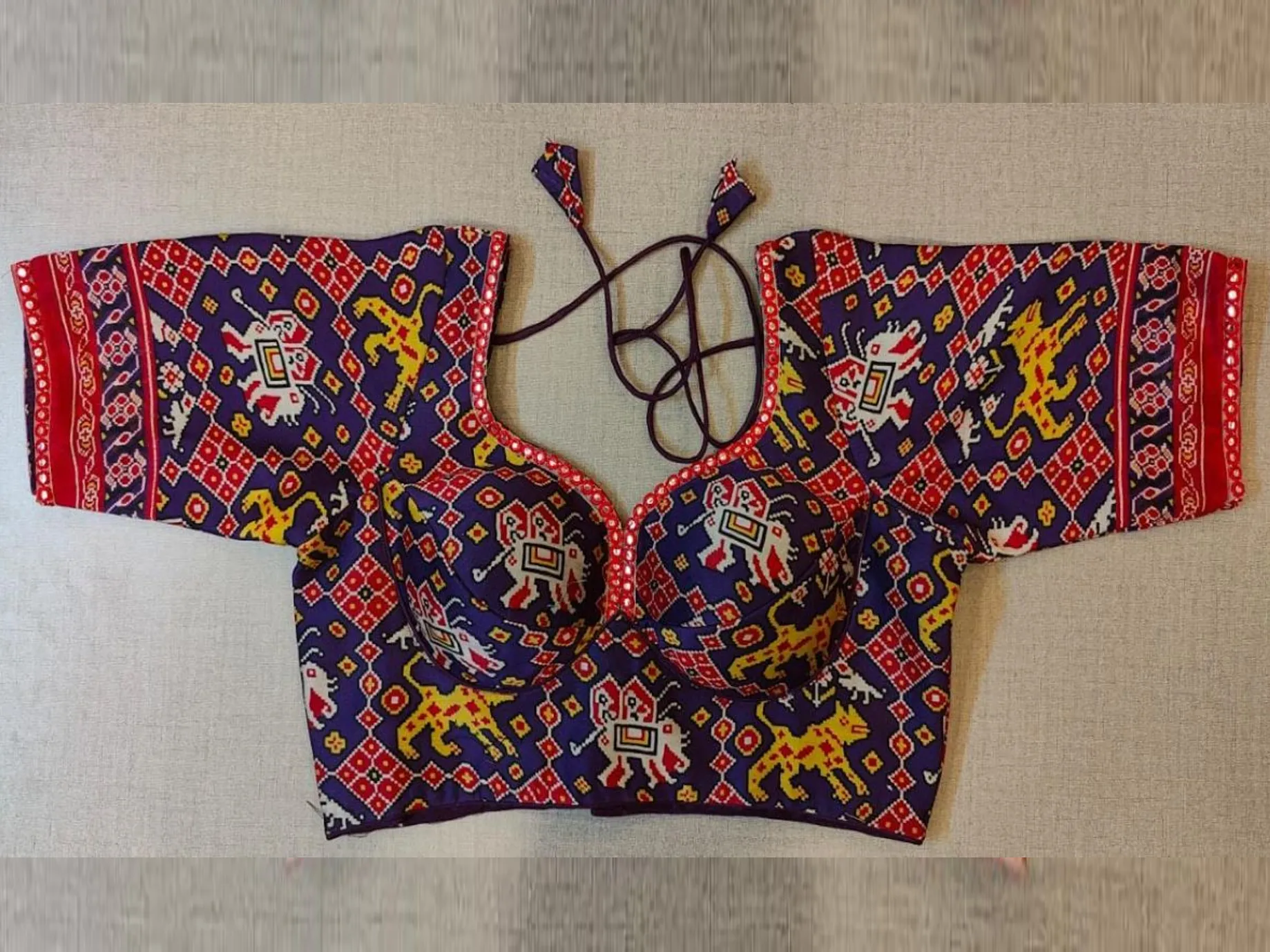50w330-RO Navy & Red Kalamkari Printed Saree Blouse