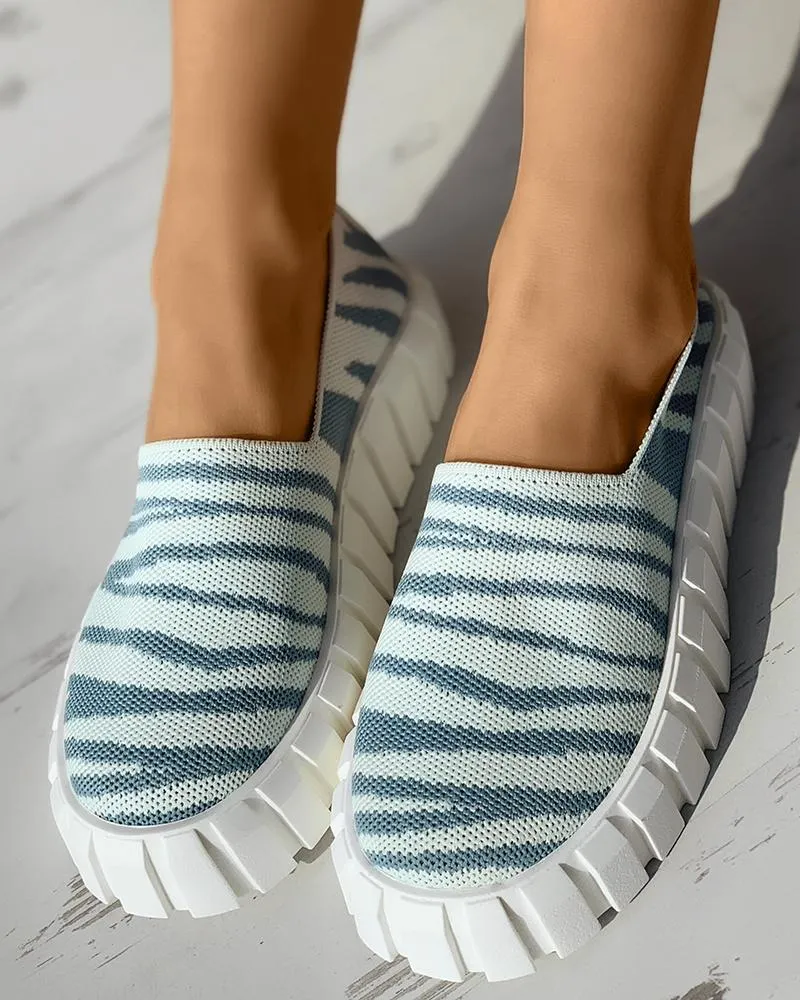 Cheetah Pattern Slip On Canvas Shoes