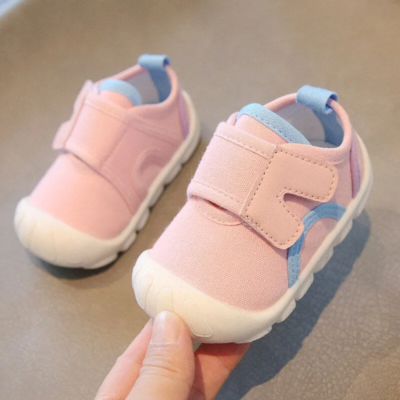Colorful Broad Strap Casual Sandal