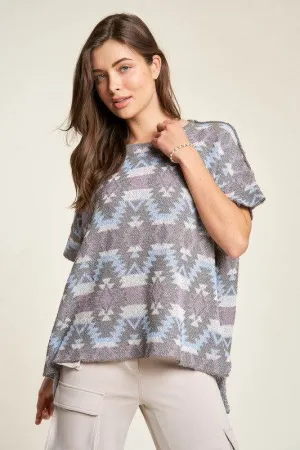 Davi & Dani High-Low Geometric Round Neck Knit Top In Blue