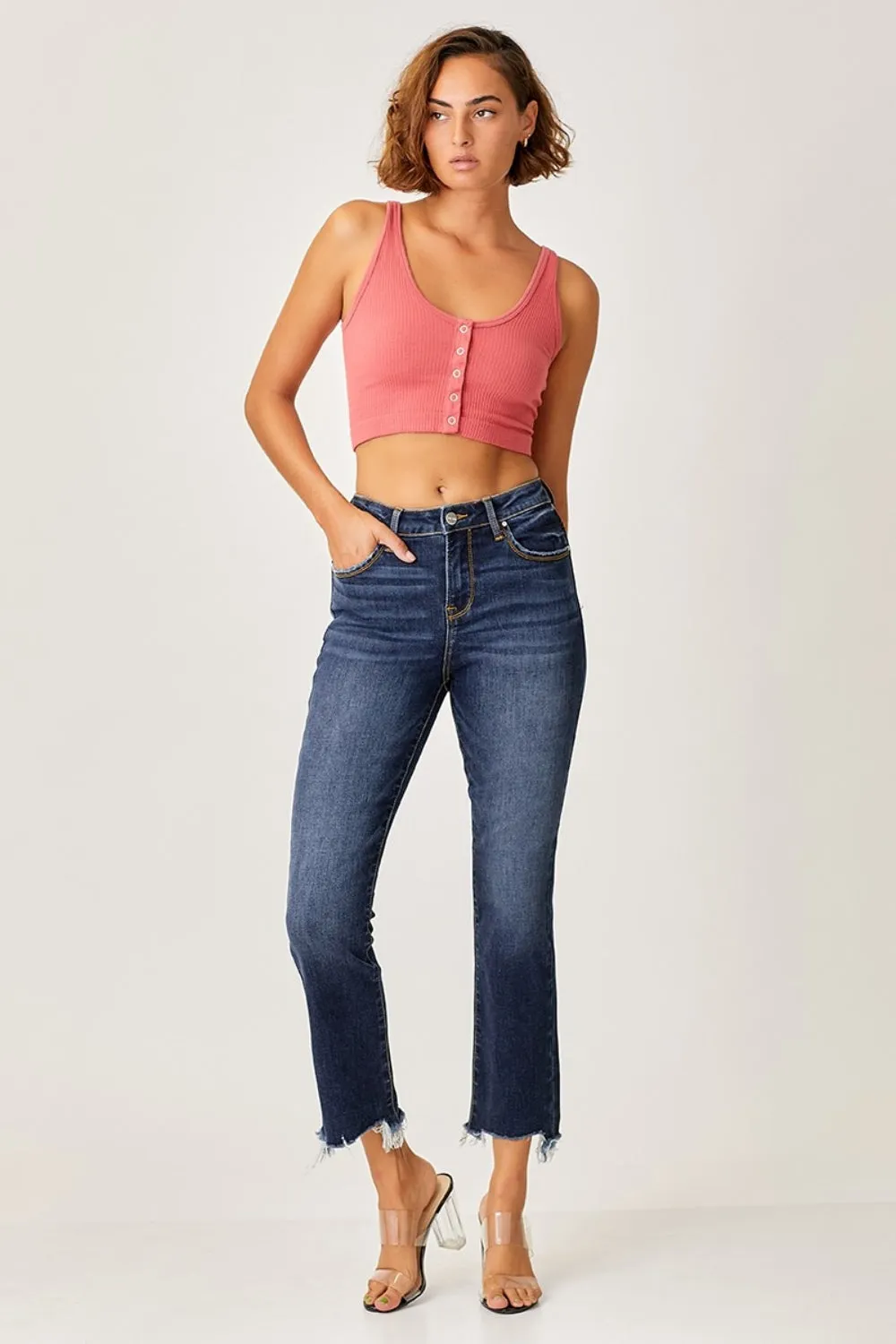Effortlessly Cool: Risen Frayed Hem Cropped Straight Jeans