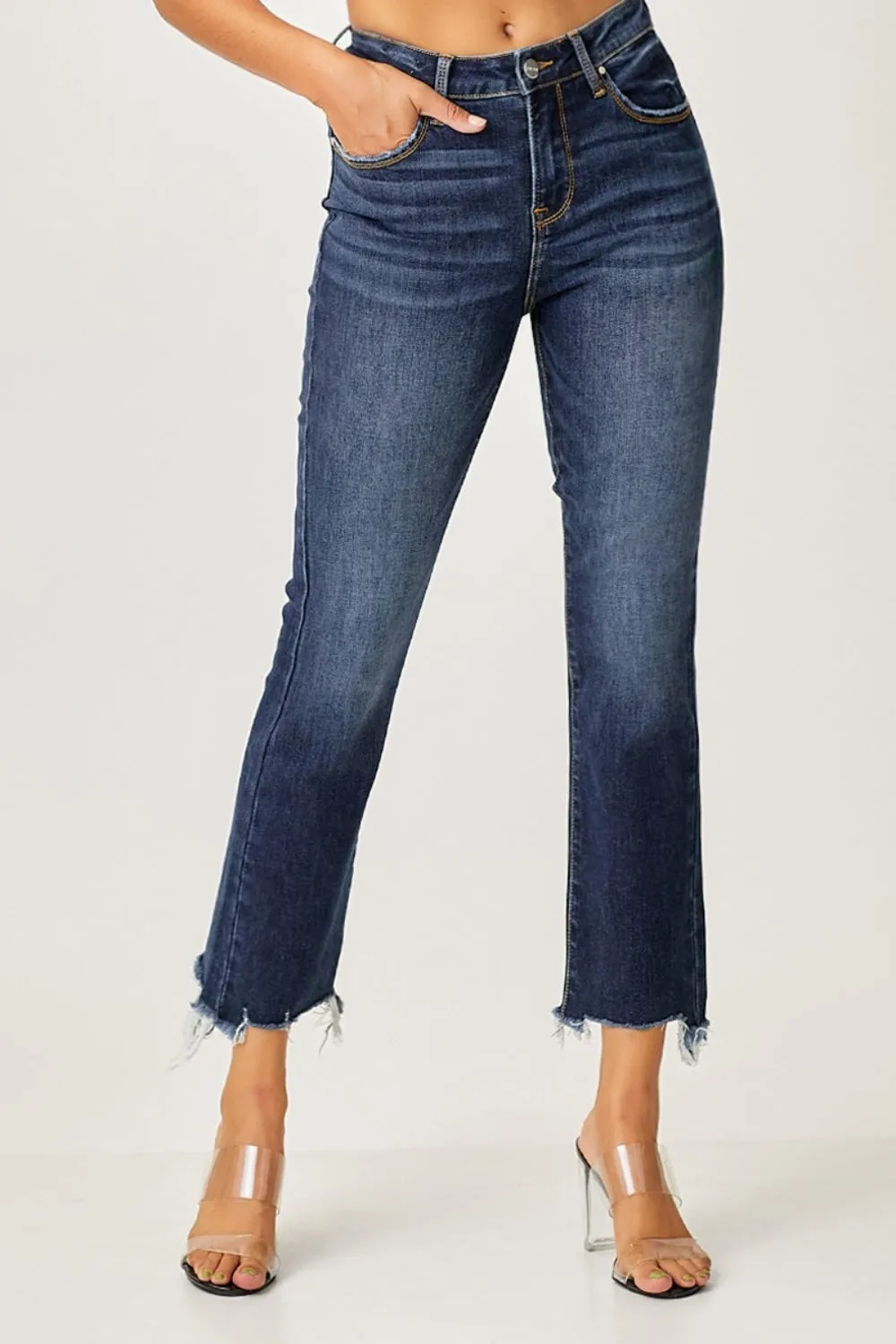 Effortlessly Cool: Risen Frayed Hem Cropped Straight Jeans
