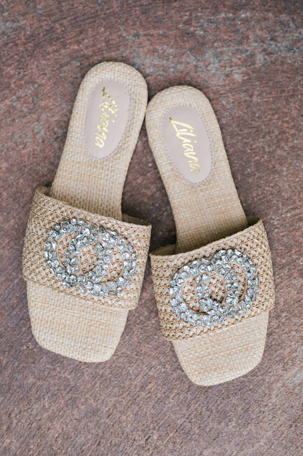 Lisa Accented Sandal-Beige
