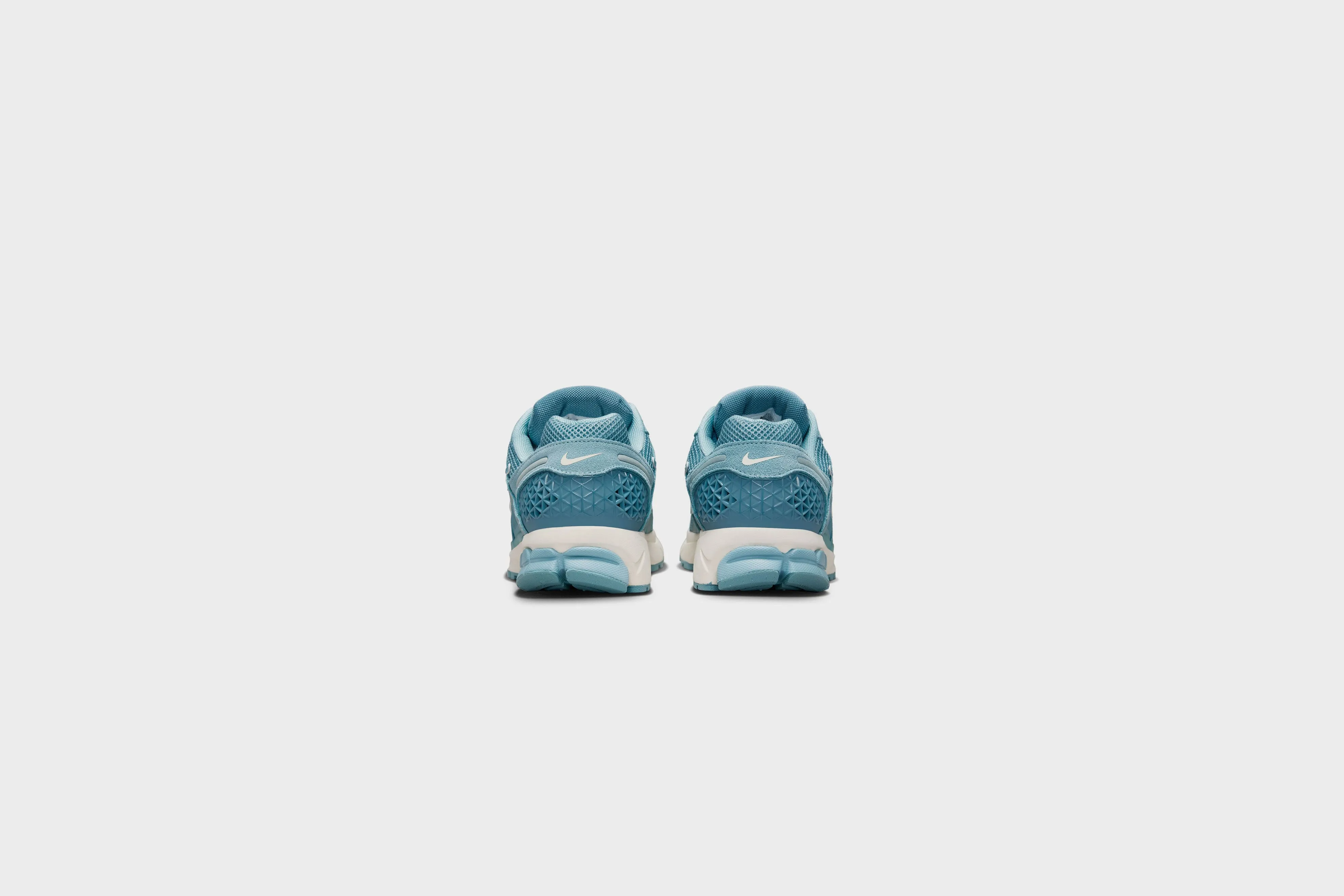 Nike Zoom Vomero 5 (Denim Turquoise/Pale Ivory)