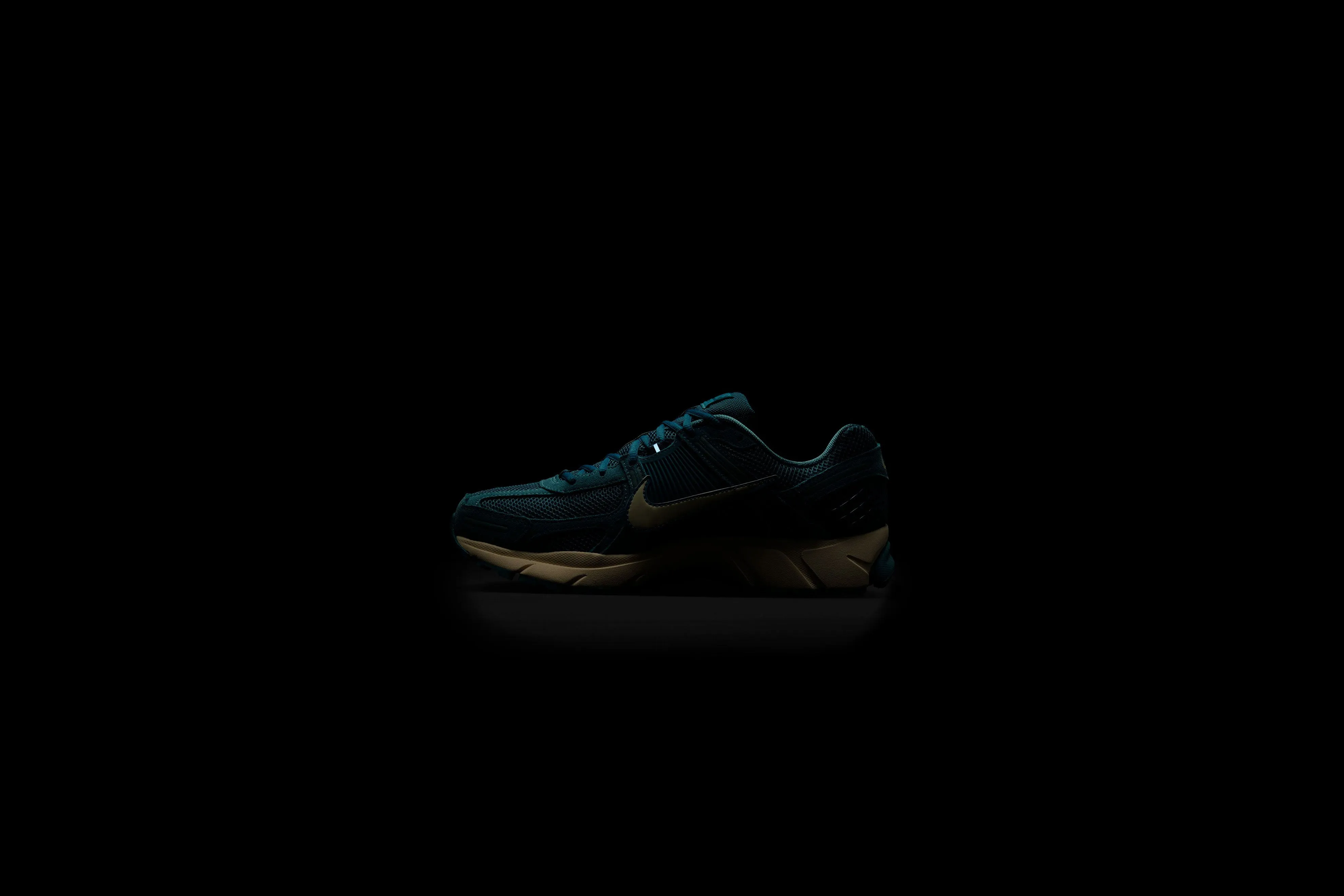 Nike Zoom Vomero 5 (Denim Turquoise/Pale Ivory)