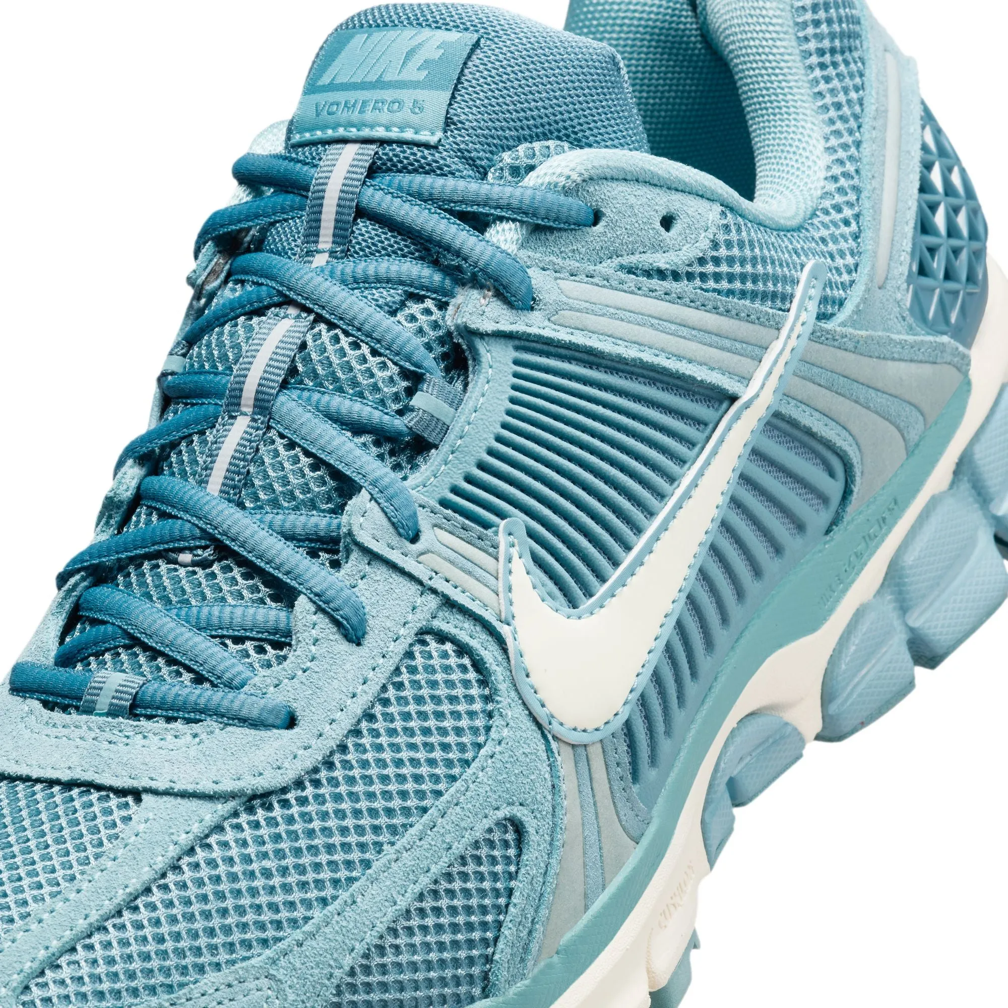 Nike Zoom Vomero 5 (Denim Turquoise/Pale Ivory)