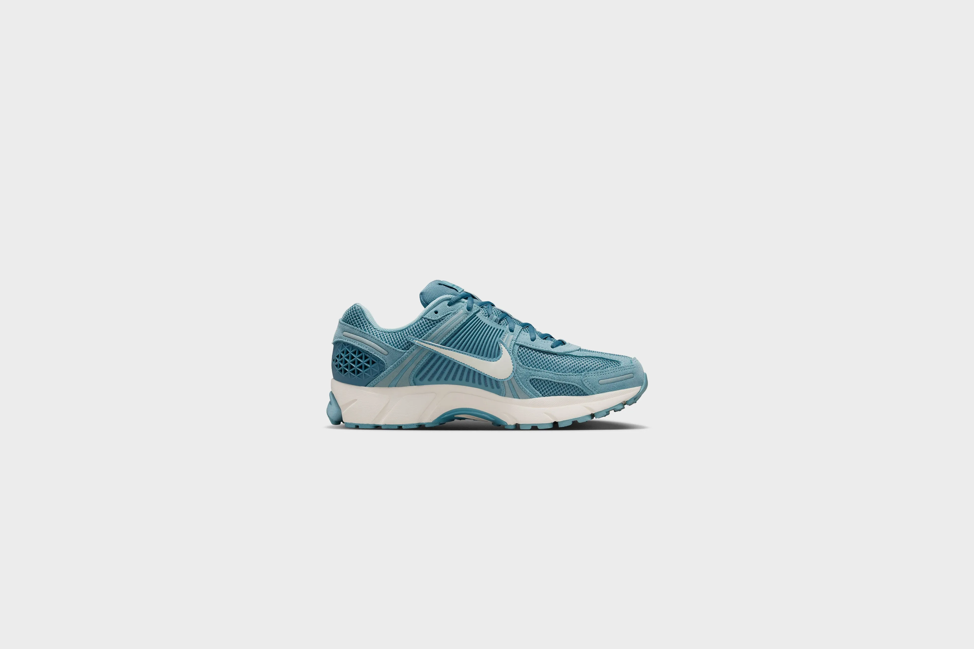 Nike Zoom Vomero 5 (Denim Turquoise/Pale Ivory)