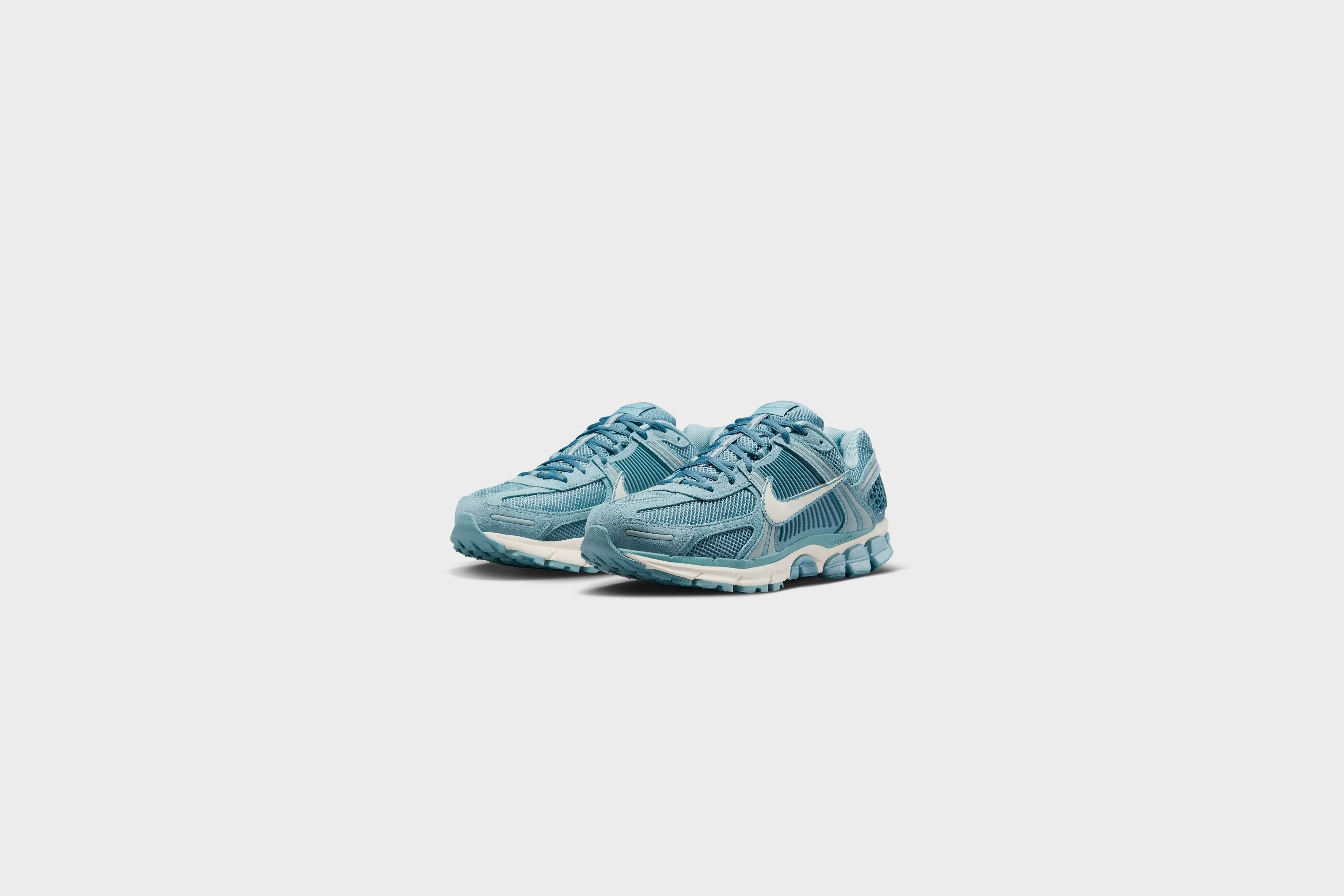 Nike Zoom Vomero 5 (Denim Turquoise/Pale Ivory)