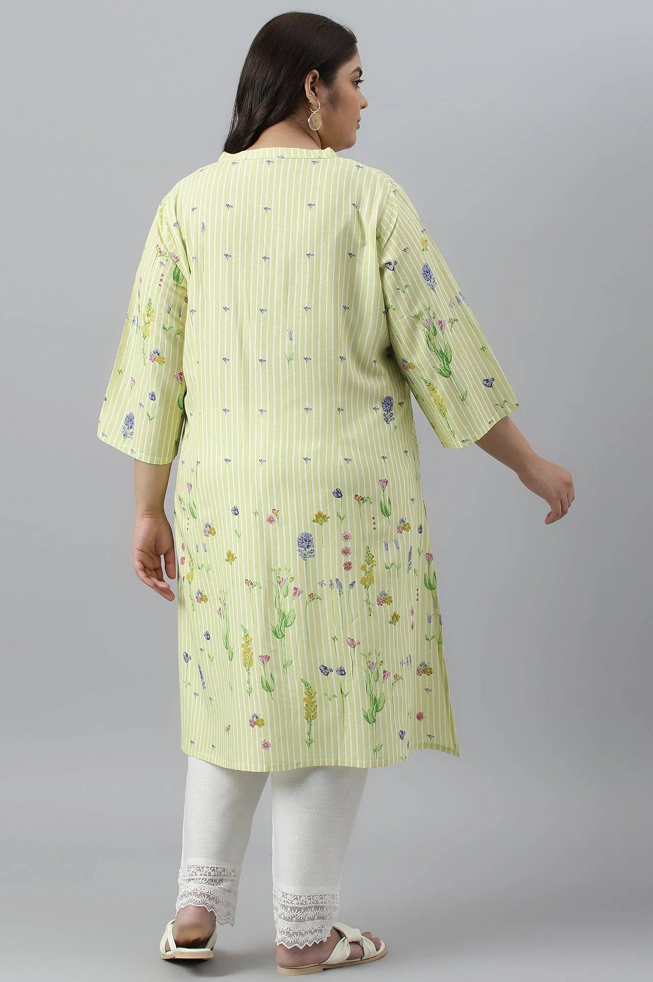 Plus Size Light Green A-Line kurta With Multi-Coloured Print