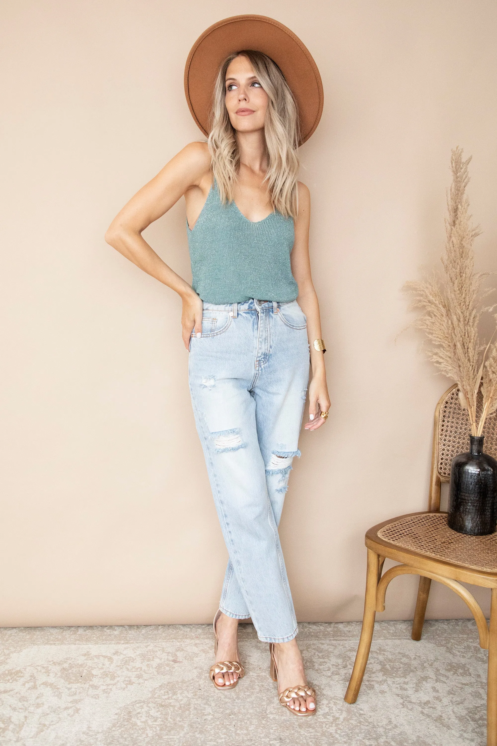 Ripped Detail Mom Light Blue - Jeans
