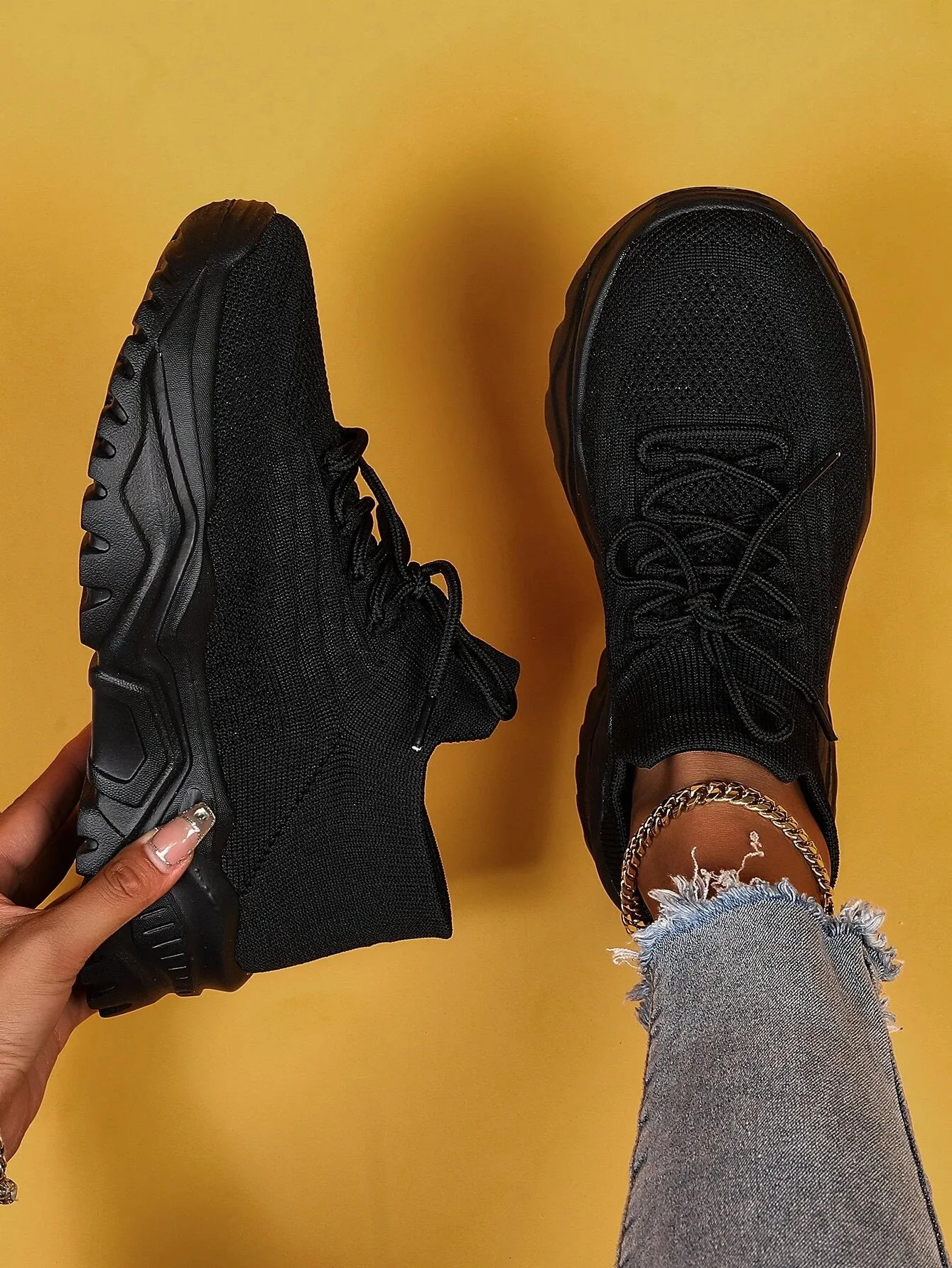 SHEIN Minimalist Lace Up Decor Knit Sneakers